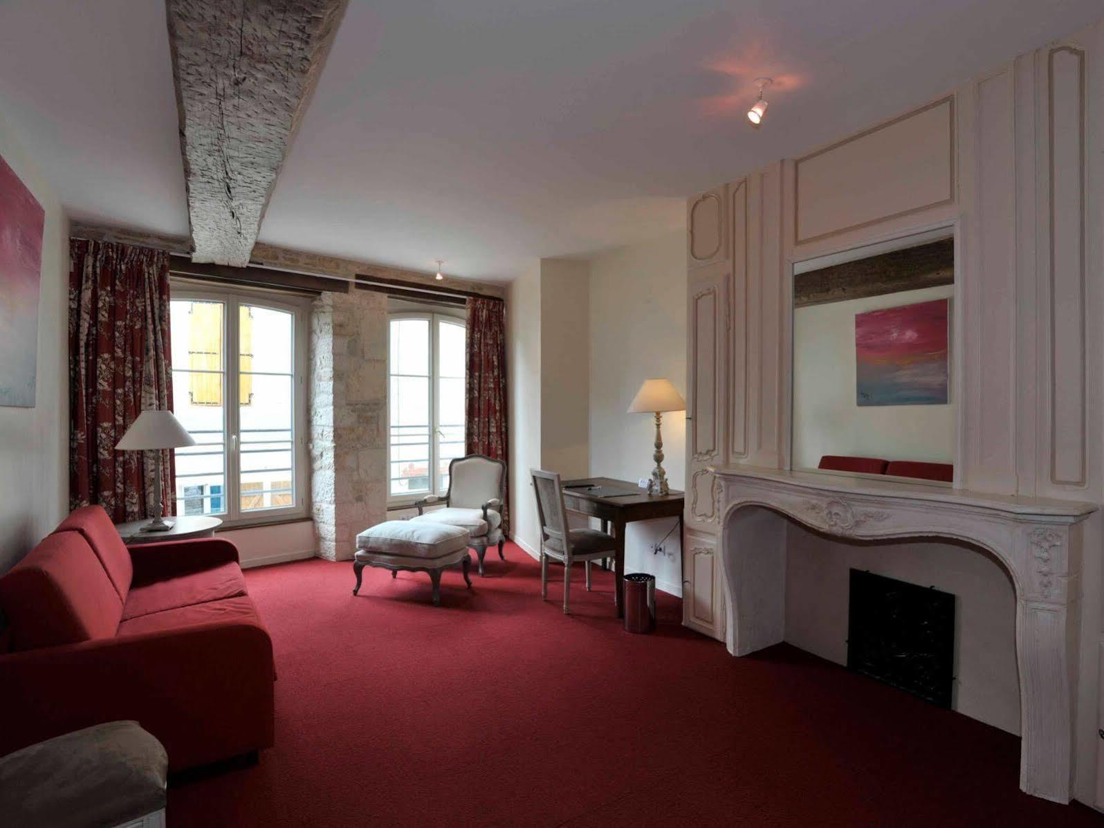 Hotel Le Marius Les Riceys Esterno foto